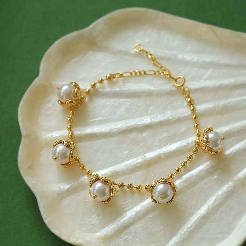 5 Flower Stamen Pearl Bracelet