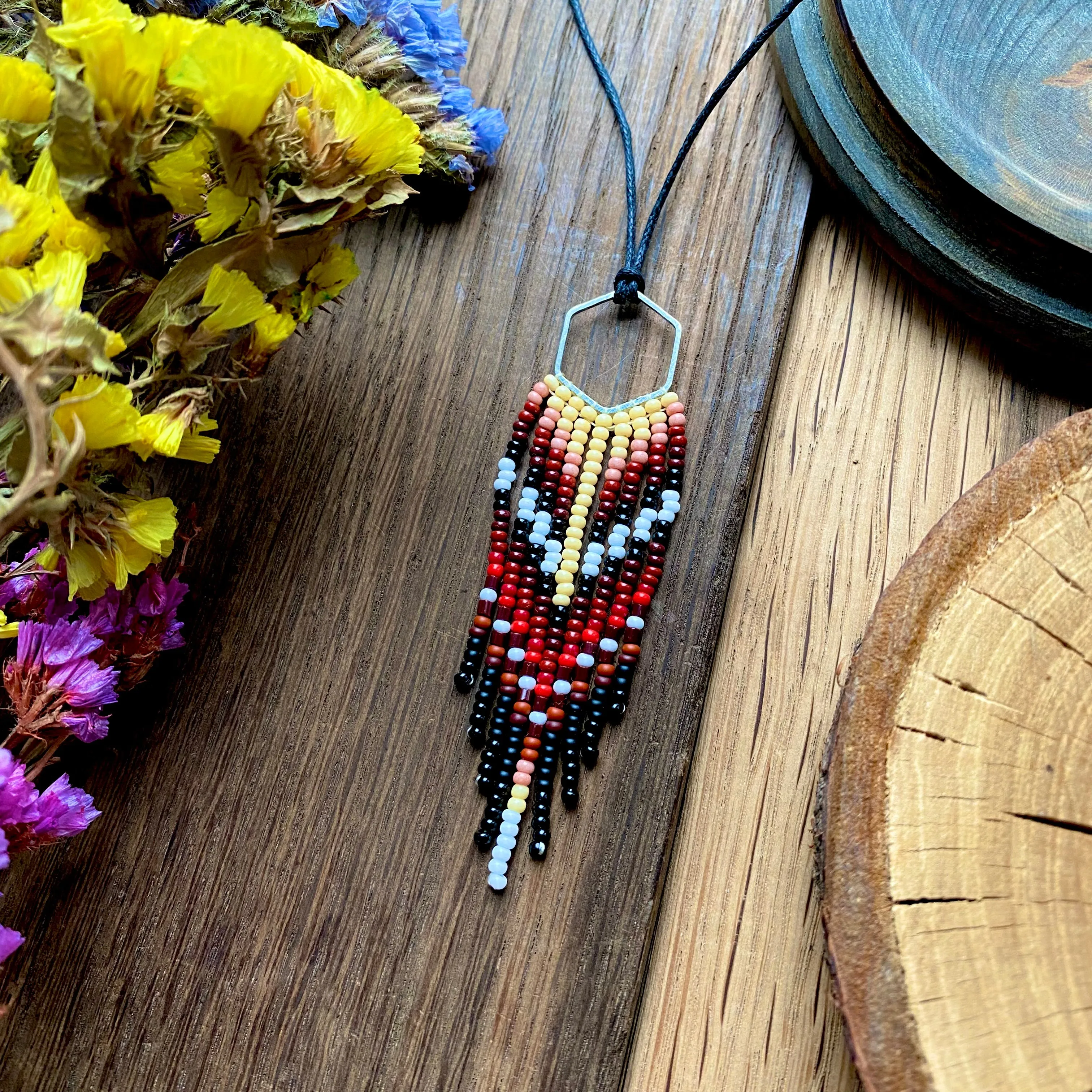 Colorful Seed Bead Feather Choker Necklace, Fringe Indigenous Necklace Native inspired, Boho necklace, Hippie necklace, Red Brown Beige Black necklace, Western necklace, Ethnic necklace, Bohemian Necklace