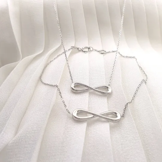 Infinity simple gold bracelet
