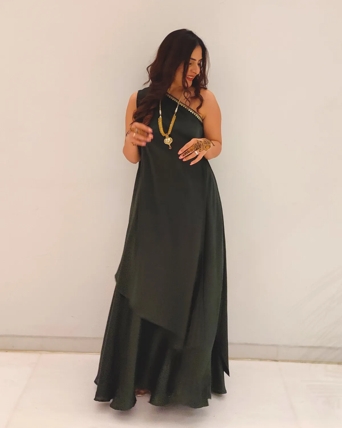 Majestic Green One Shoulder Kaftan - Set Of 2