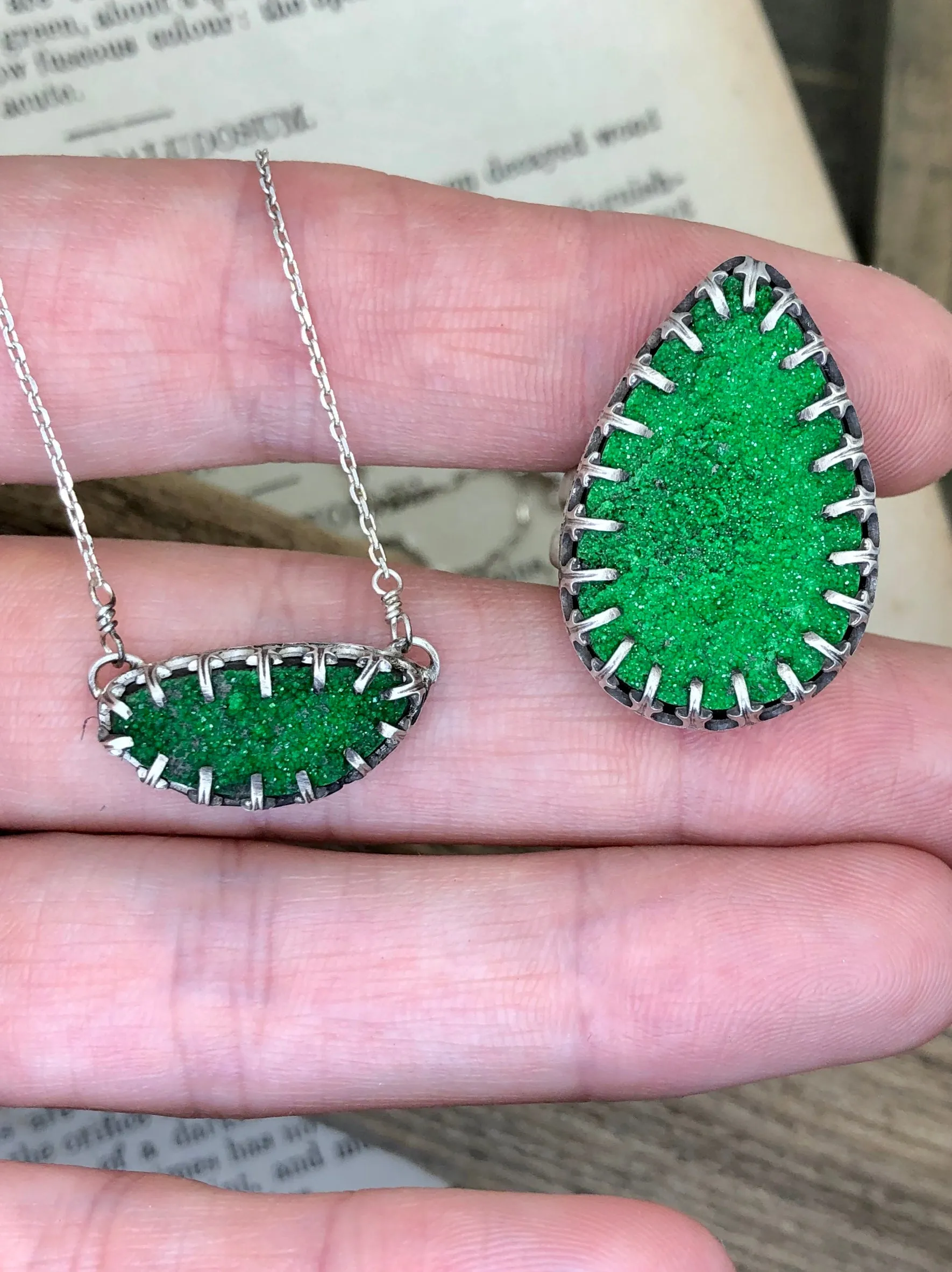 Sparks of Green Necklace 2